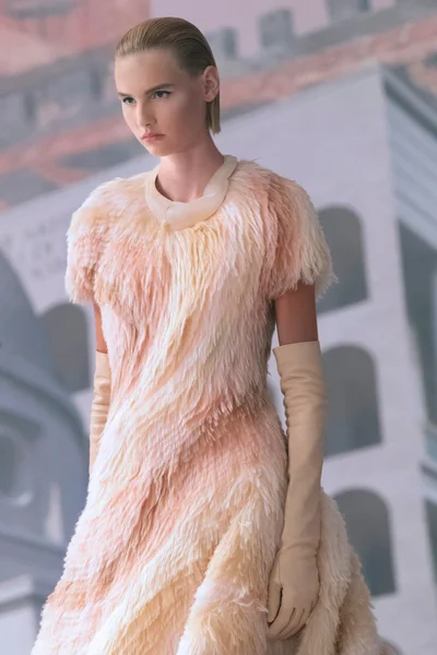 Look 65